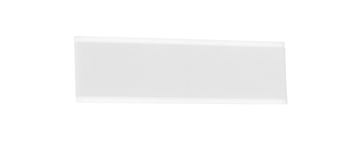 Vue de face du bandeau lumineux blanc rectangulaire, présenté seul sur fond neutre.
