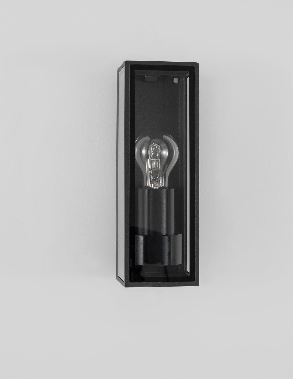 Produit présenté de trois quarts sur fond gris, cadre métallique et verre transparent