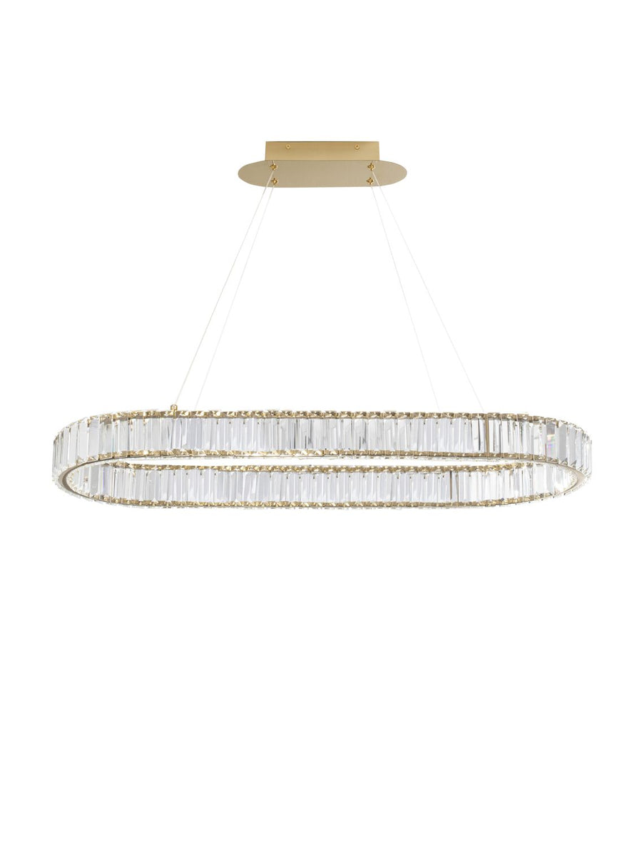 Vue de face du luminaire suspendu par ses câbles, sur fond blanc neutre