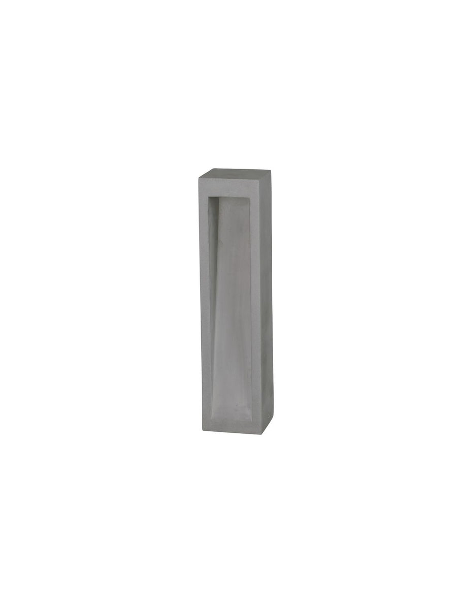 Vue de face sur fond blanc d'une borne rectangulaire grise avec diffuseur vertical