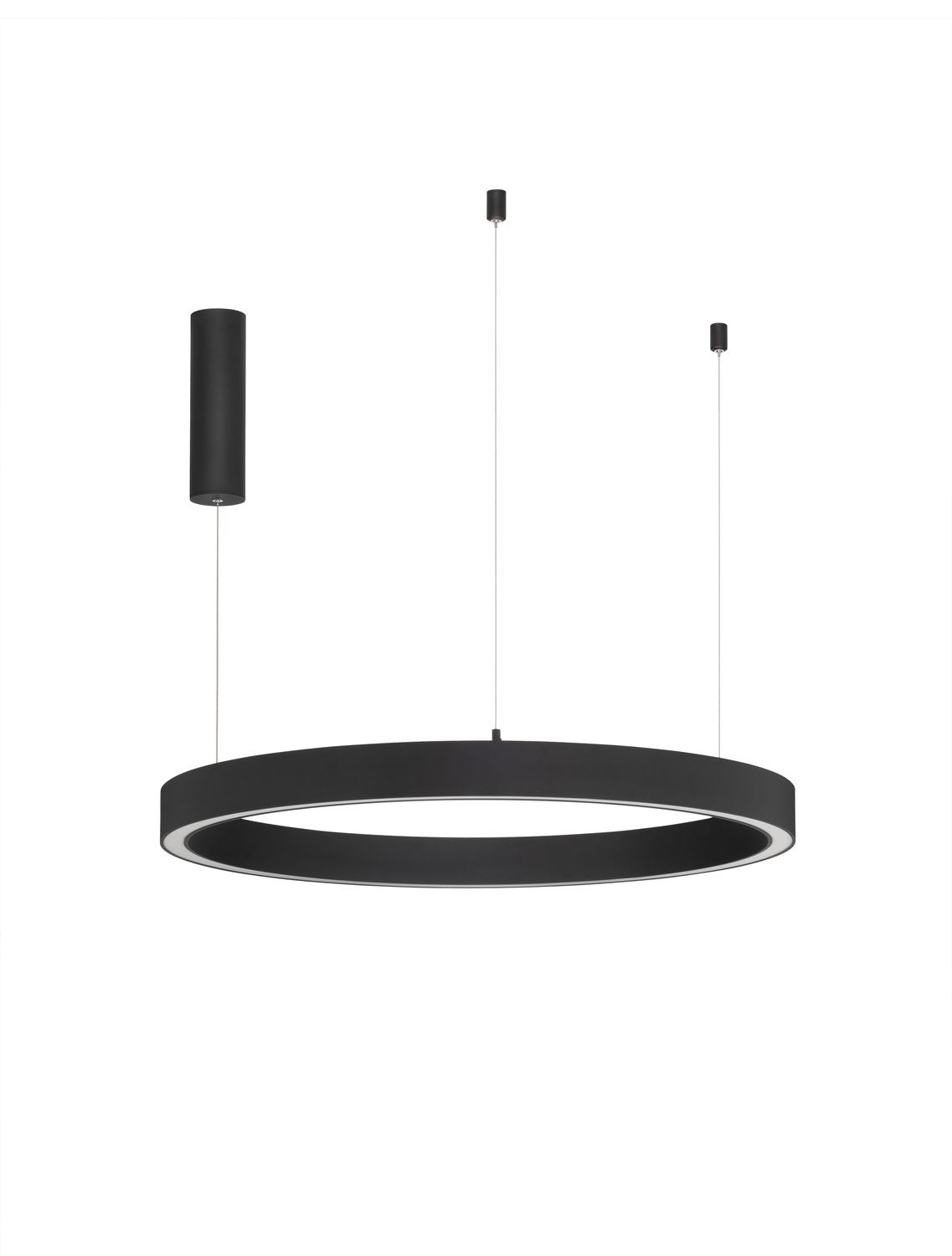 Vue de face sur fond blanc de la suspension anneau noire et ses câbles