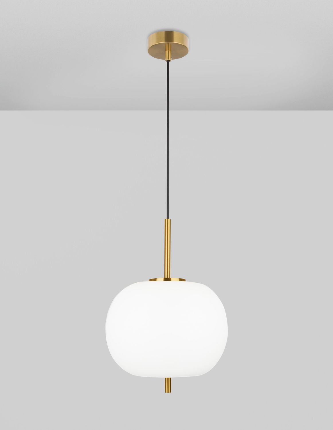 Silhouette complète du globe blanc suspendu sur fond gris clair neutre