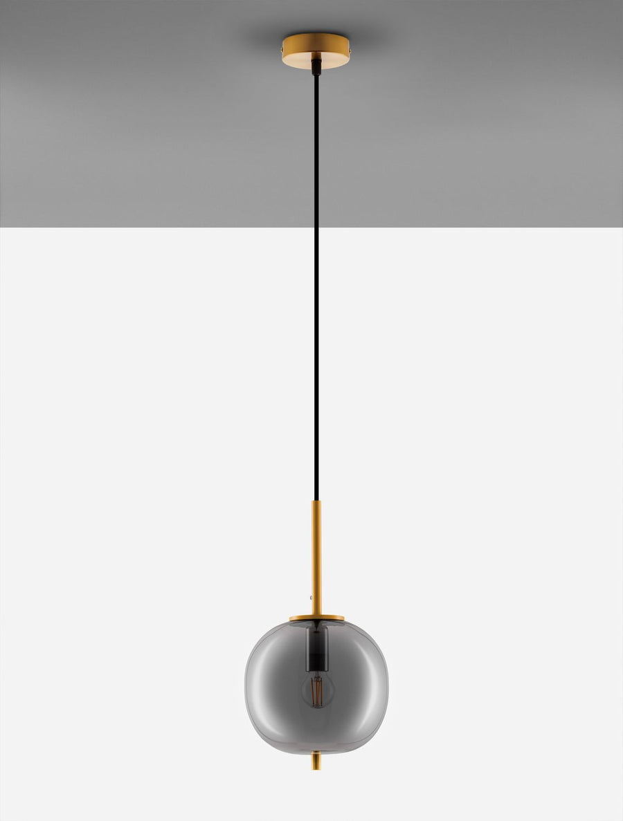 Mise en situation de la suspension fixée au plafond, avec câble noir et verre fumé.