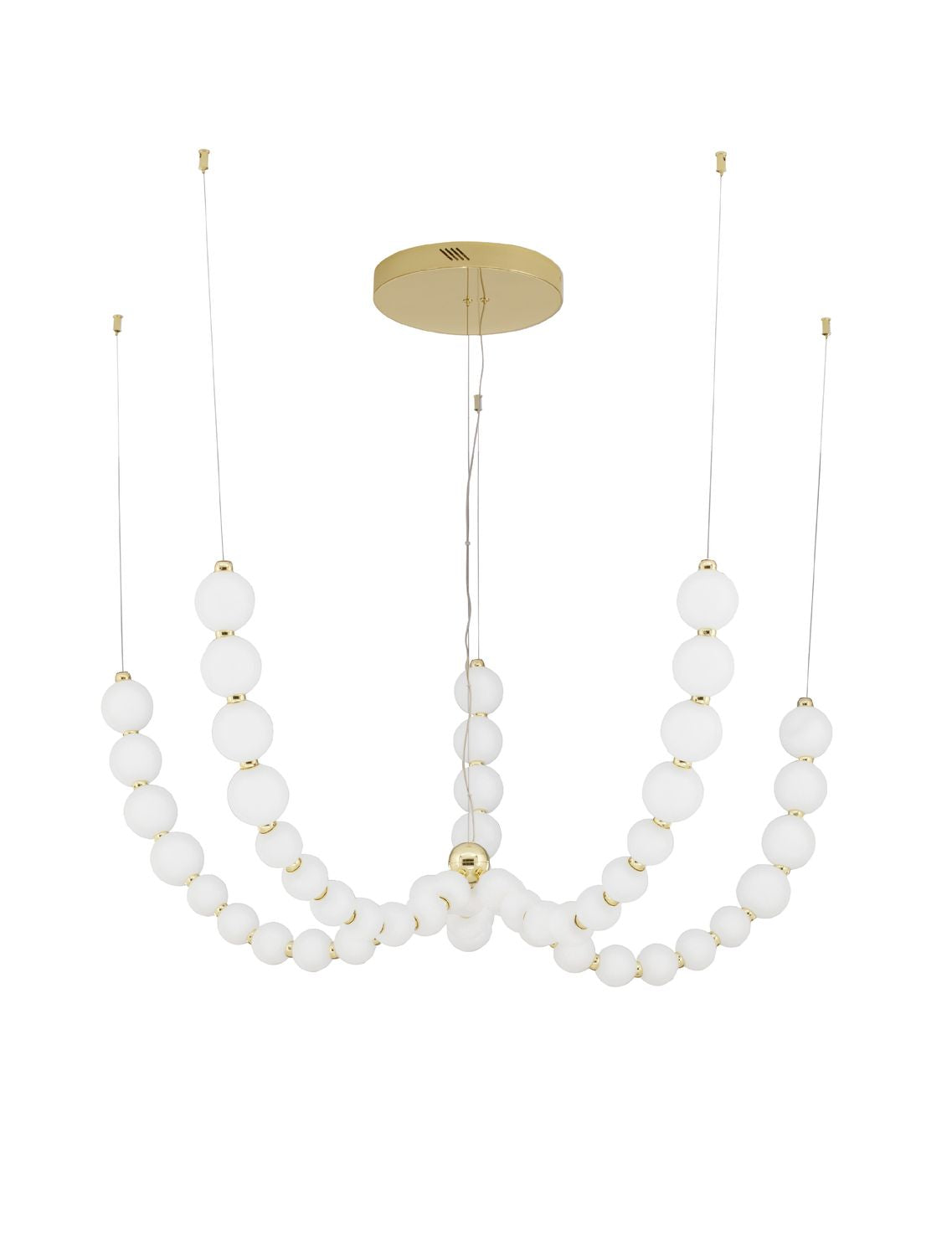 Vue de face du luminaire suspendu, perles opalines reliées par des anneaux dorés
