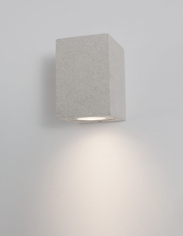 Applique extérieure Fuento blanche, H 12 cm