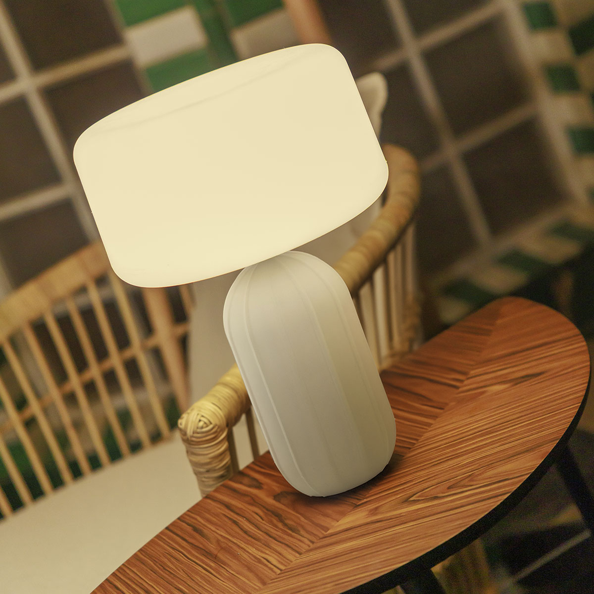 Lampe à poser solaire Phoebe 40, style Art déco