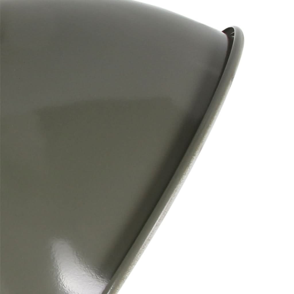 Detail d'un abat-jour metal vert brillant du plafonnier Gearwood et de sa rotule de reglage