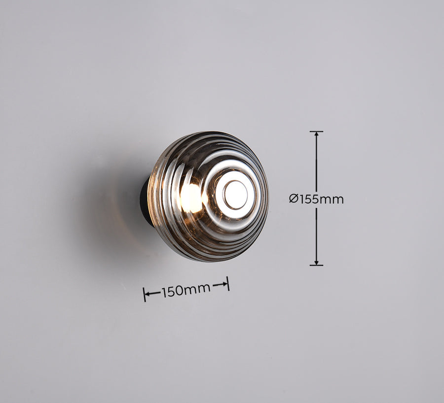 Schéma coté : diamètre 155 mm et profondeur 150 mm du luminaire