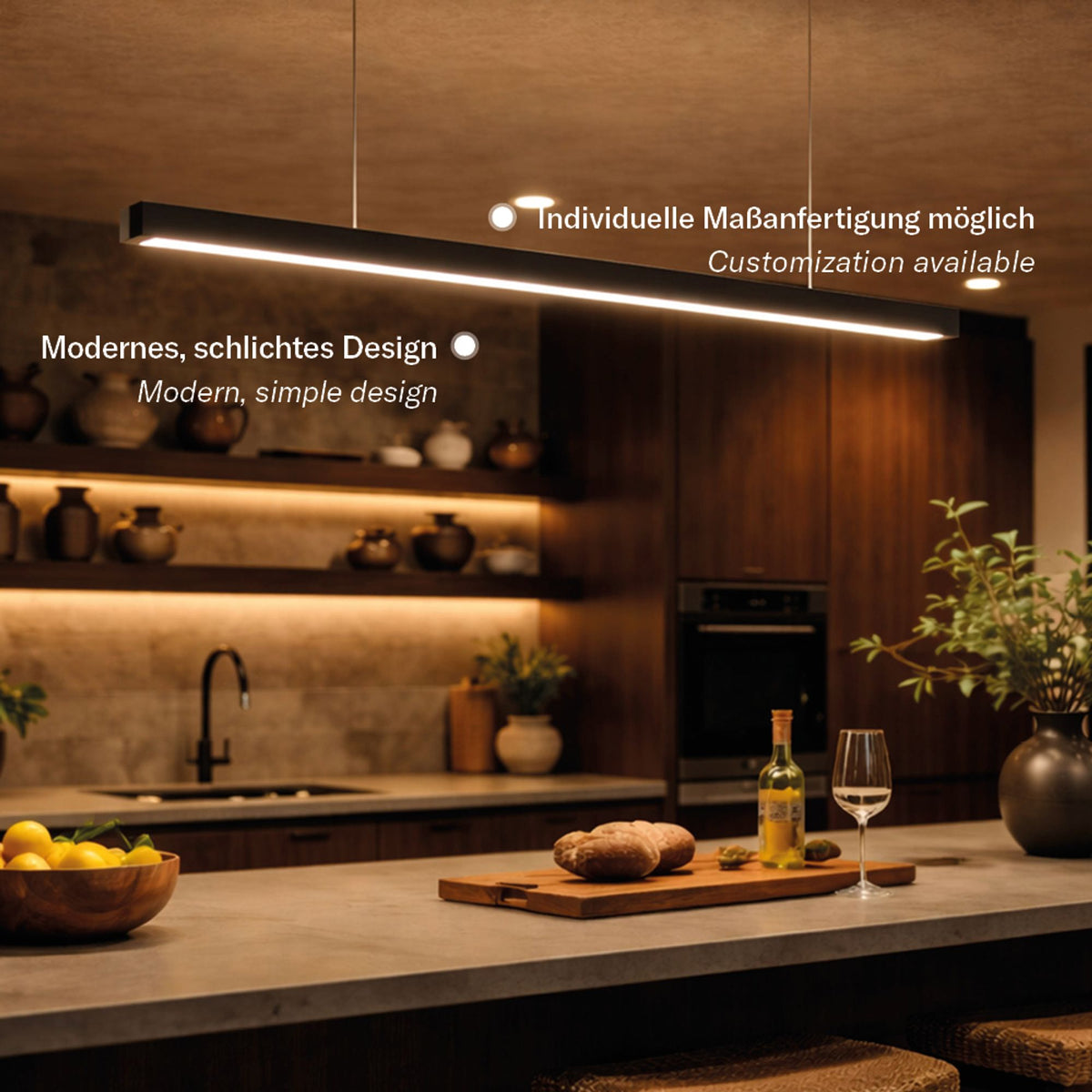 Cuisine moderne sombre, suspension noire allumée au-dessus du plan de travail avec texte publicitaire