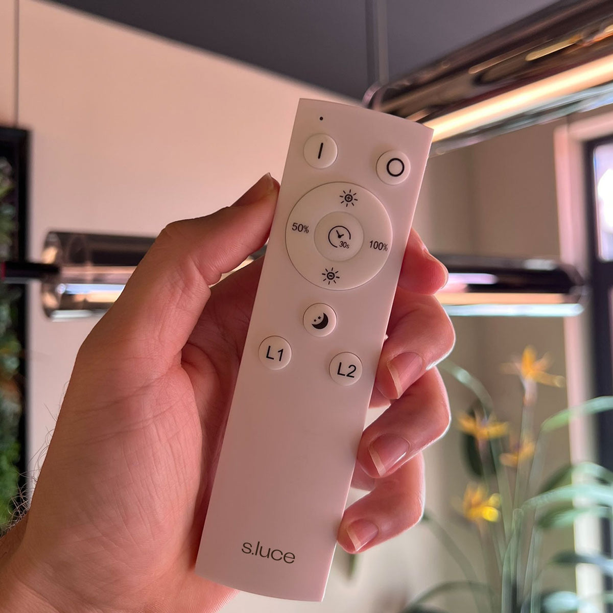 Suspension LED Ranya en verre éclairage haut et bas, télécommande