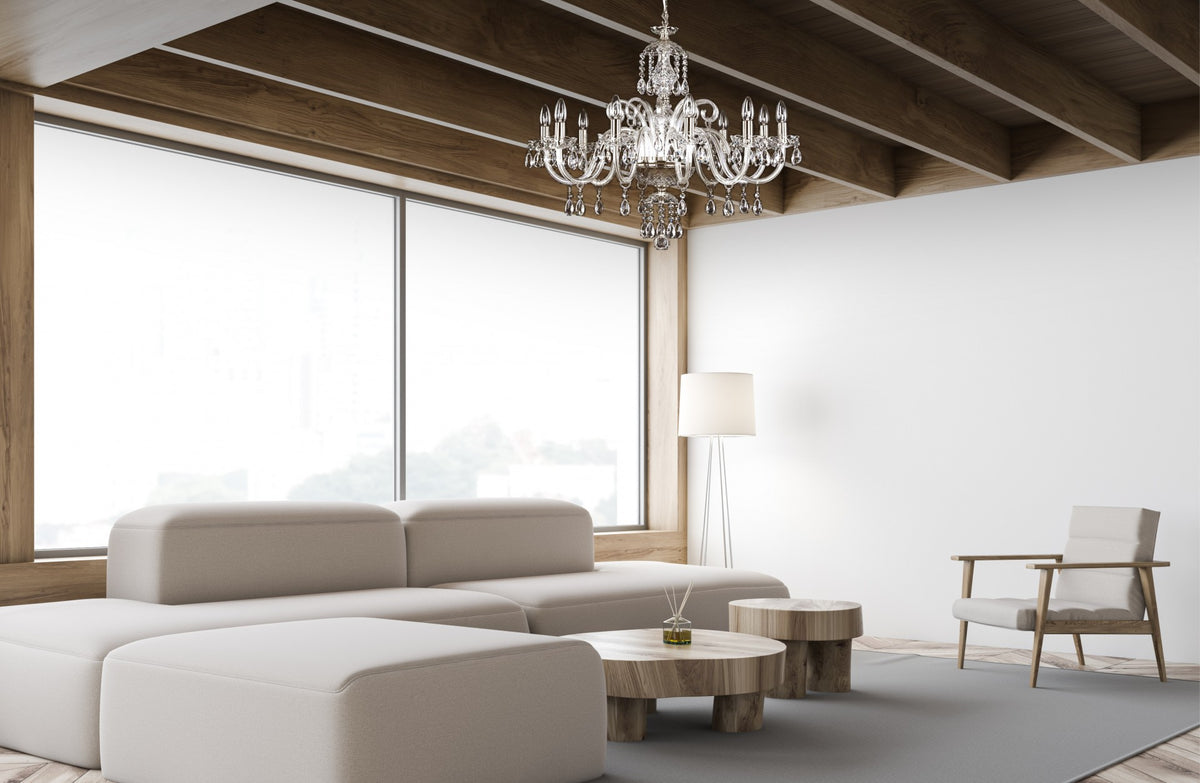 Lustre suspendu dans un salon contemporain aux poutres de bois