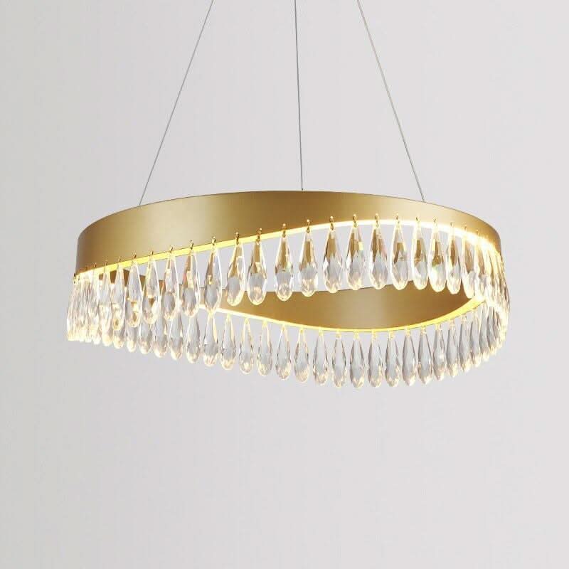 Version laiton dore a un seul anneau, detail des pendeloques en cristal taille