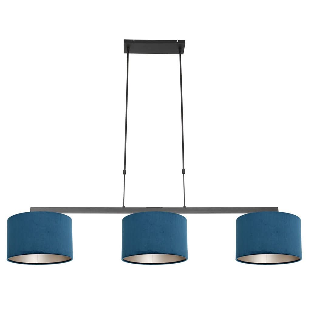Produit de face sur fond blanc, trois abat-jours cylindriques bleus reliés par une barre noire.