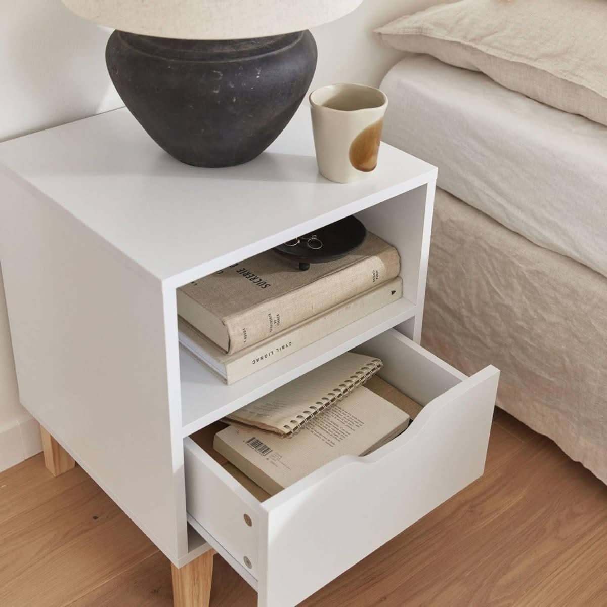 Table Chevet Blanche Scandinave | Weave - Designix Table de Nuit