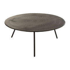 Großer schwarzer Metalltisch