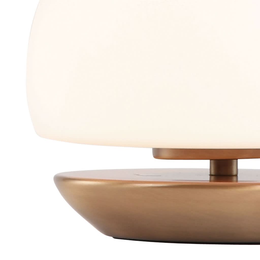 Lampe de chevet tactile Ancilla, dôme en verre opale blanc sur socle bronze, variateur tactile et ampoule LED G9 incluse – Designix.fr
