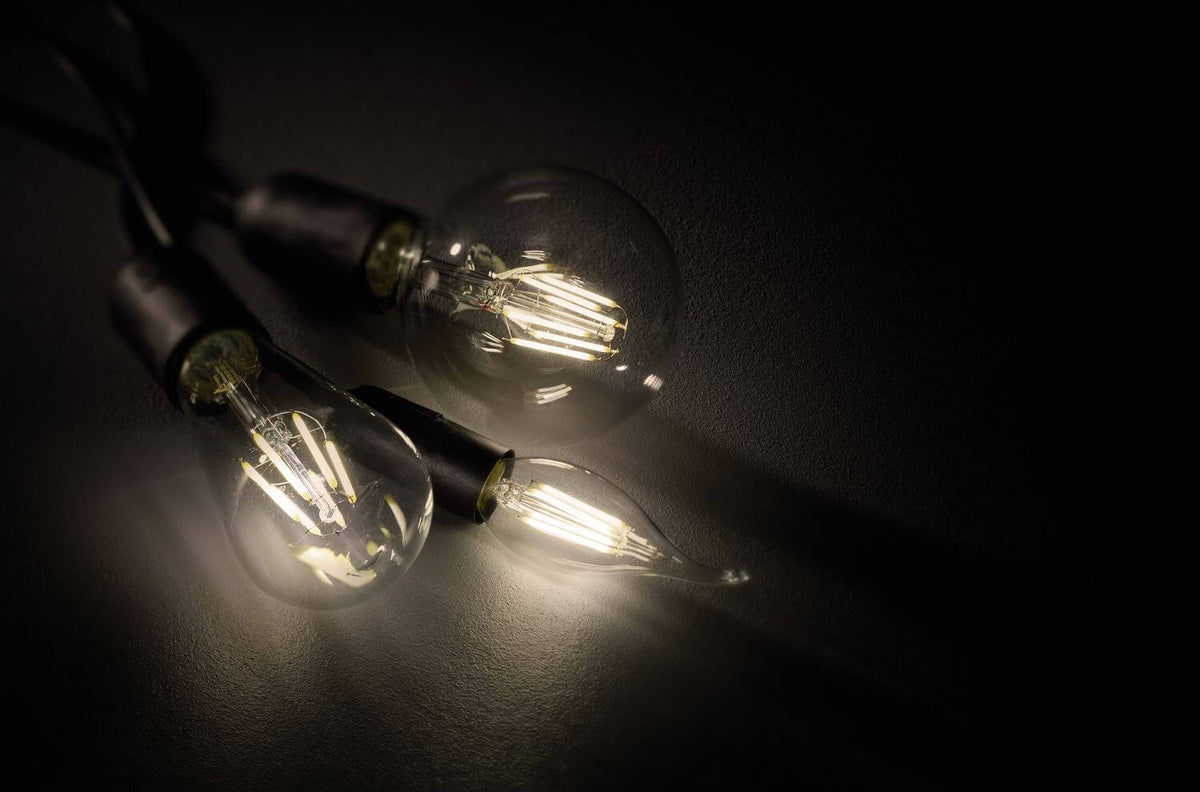 Ampoule LED E27 transparente, 4 W | Trio (987-400)