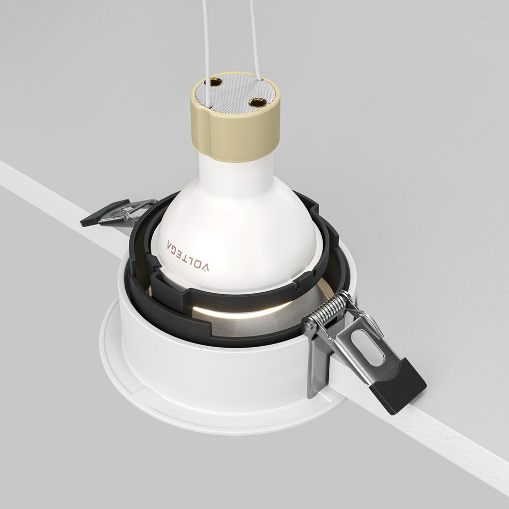 Produit seul avec ressorts de fixation et douille, vue pour installation