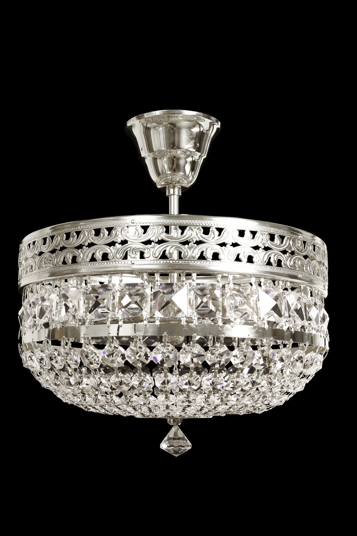 Version argentée du même plafonnier corbeille, présentée de face
