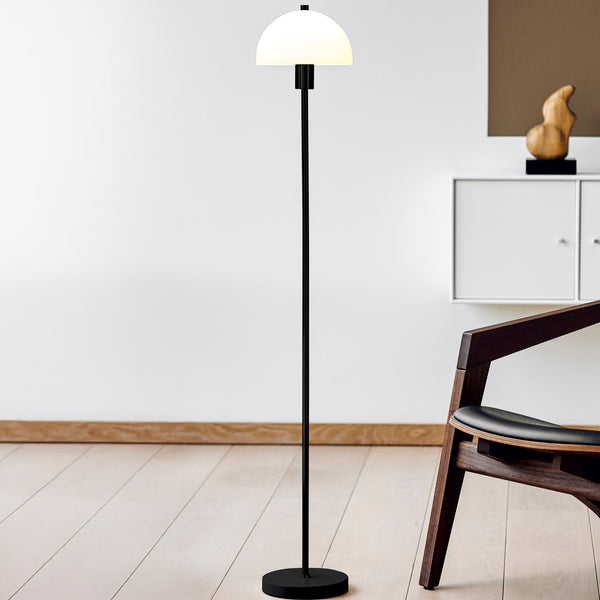Lampadaire Vienda, noir et verre opale