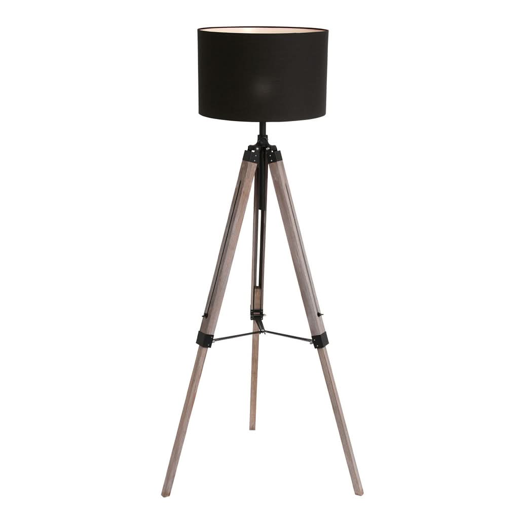 Vue de face du lampadaire montrant l'intérieur blanc de l'abat-jour cylindrique noir.