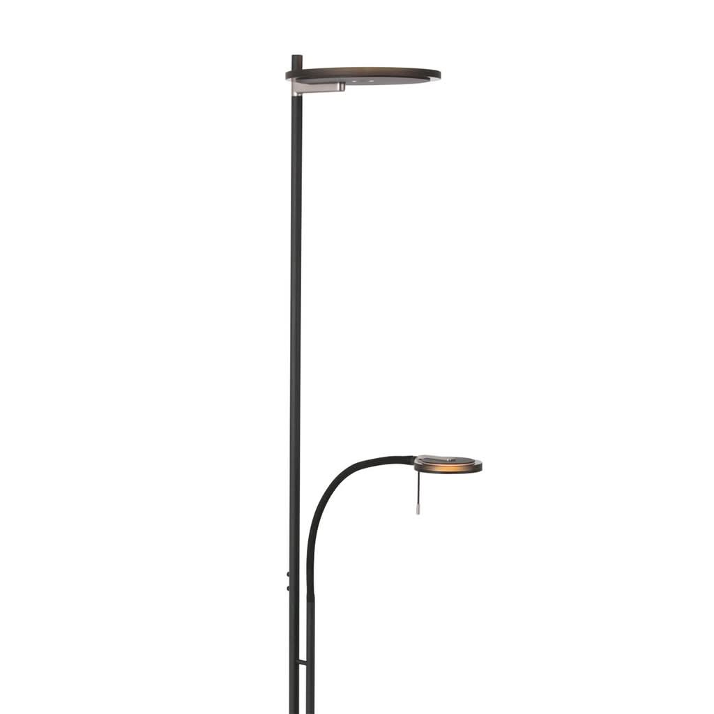 Détail du haut du lampadaire montrant la tête plate et le bras recourbé.