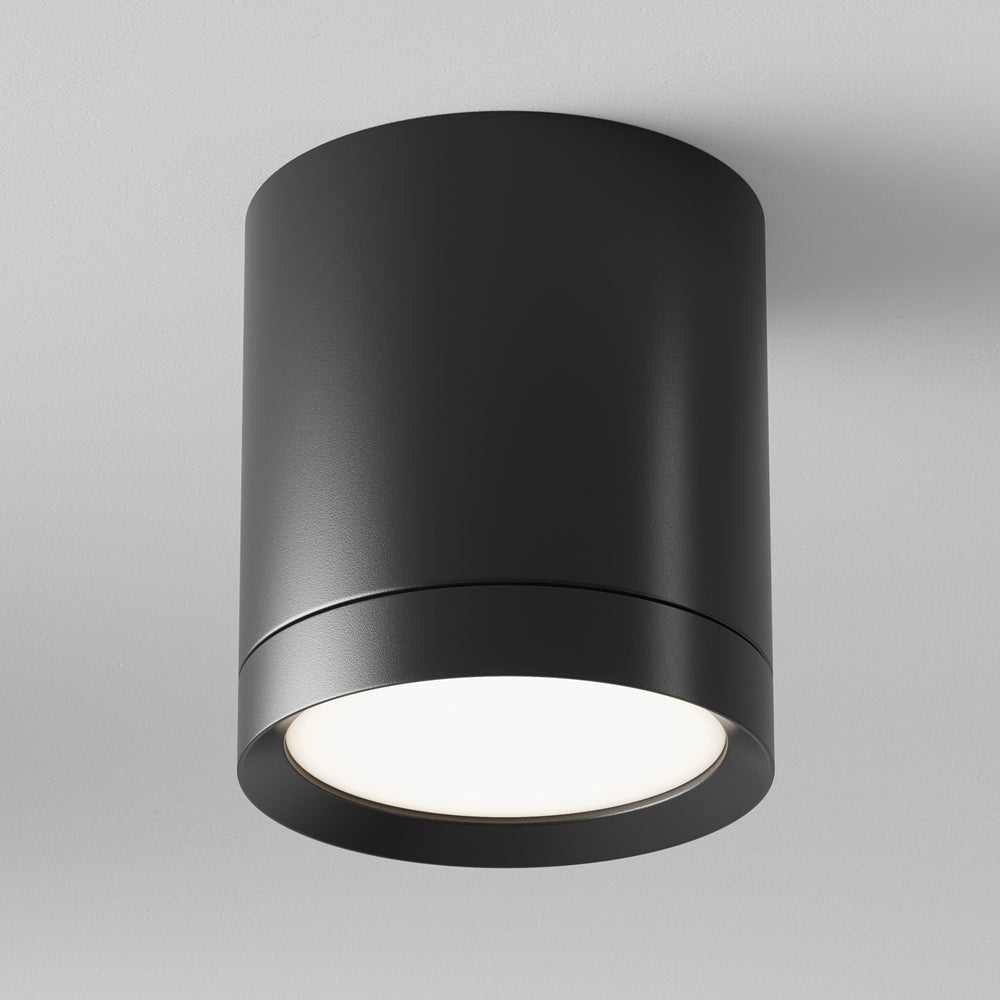 Version entièrement noire du plafonnier cylindrique vue de face