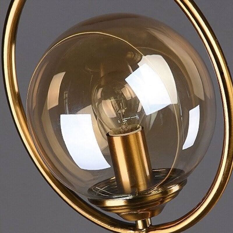 Goldene Nachttischlampe | Kreatives Leuchten