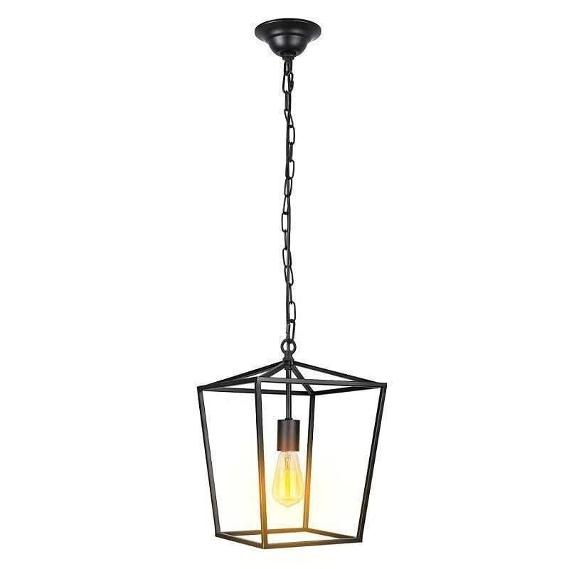 Suspension lanterne noire allumée avec ampoule à filament jaune sur fond blanc
